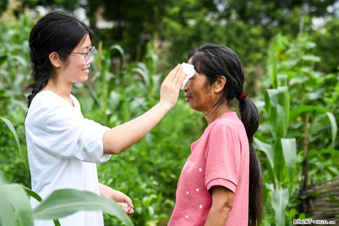 全网追的“扁担女孩”，找了一份暑假工，时薪12元 - 益阳生活资讯 - 益阳28生活网 yiyang.28life.com